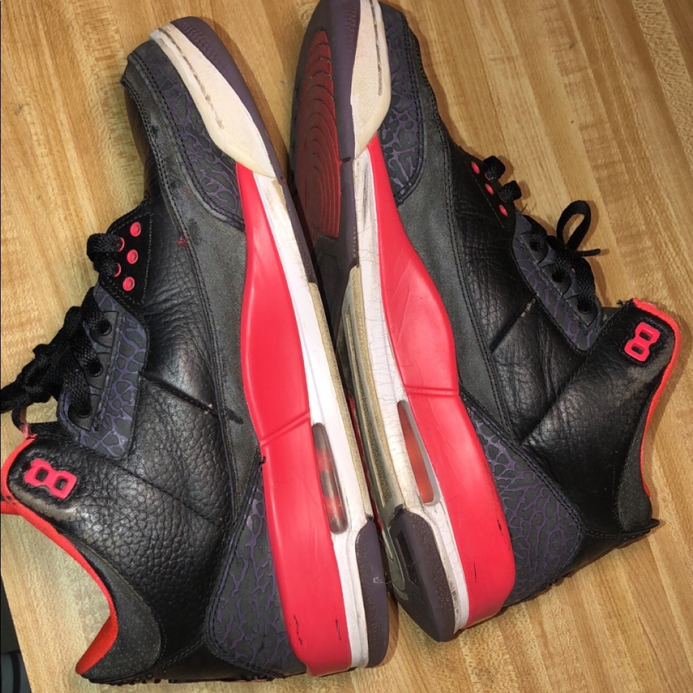 Jordan 3 Crimson